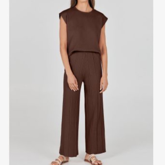 Pants - Gray White Ribbed Cap Sleeve Lounge Set M